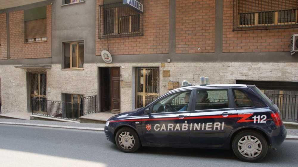 Accese un fuoco provocando danni a un’abitazione vicina: denunciato un 54enne di Riano