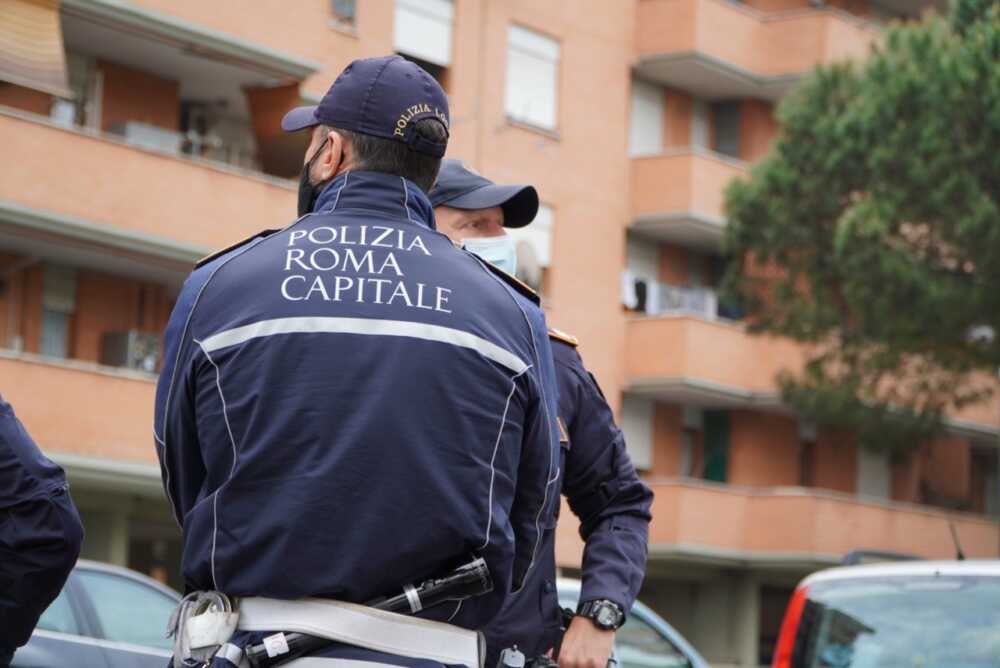 Occupazioni abusive foto archivio Polizia Locale