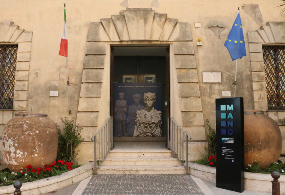 Portone_esteso museo civitavecchia