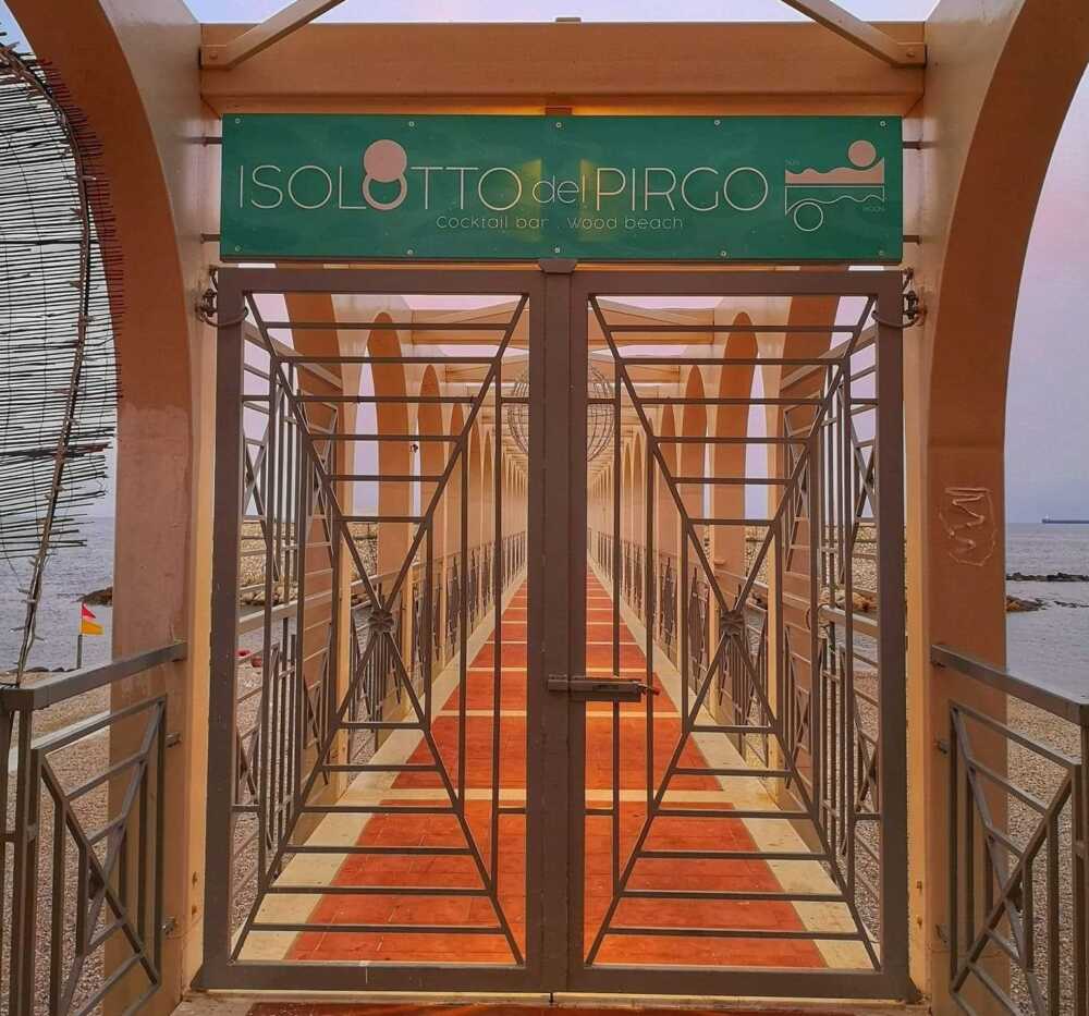 cancello isolotto pirgo
