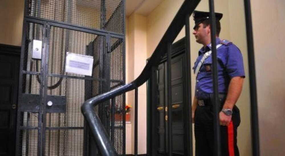 carabinieri ascensore carabinieri ascensore