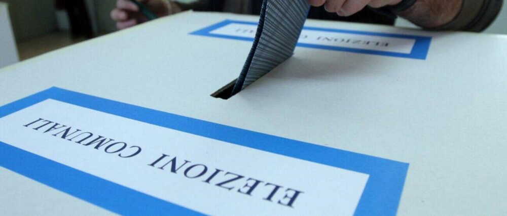 elezioni-comunali seggi urne elezioni-comunali seggi urne