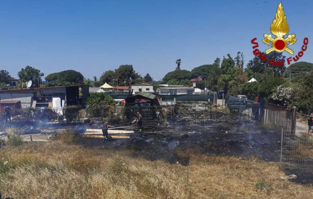 incendio via siena santa marinella vvf vigili fuoco pompieri 2