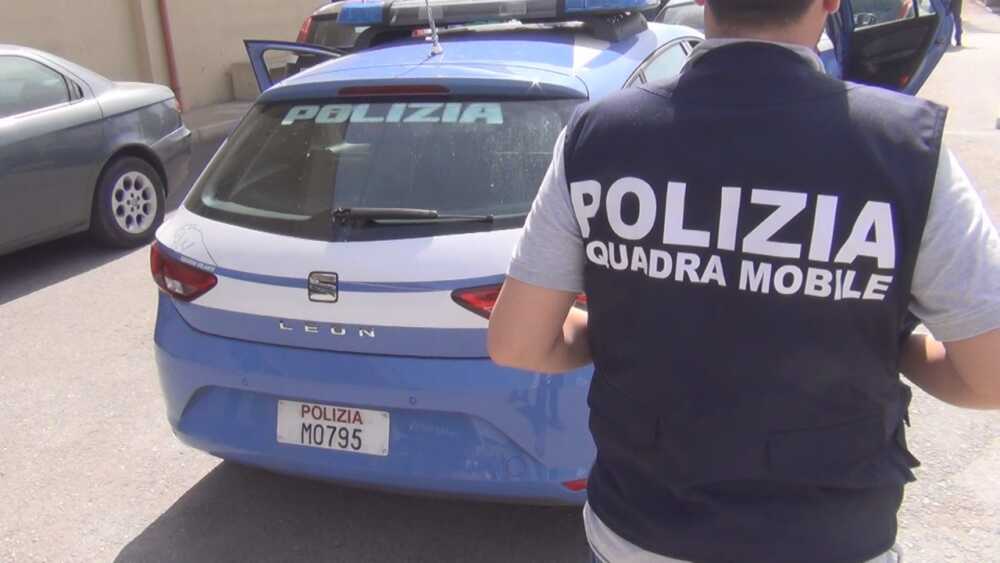 polizia-squadra-mobile