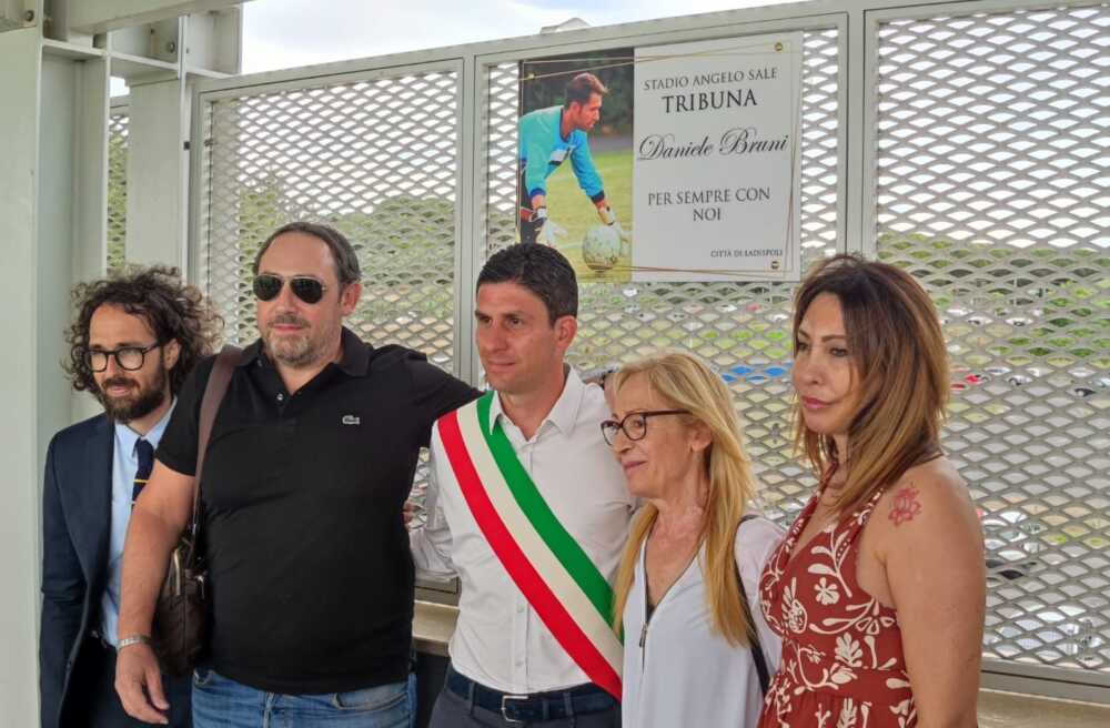 tribuna bruni tribuna bruni