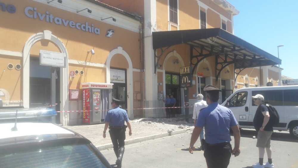 carabinieri stazione ferroviaria civitavecchia 1 carabinieri stazione ferroviaria civitavecchia 1