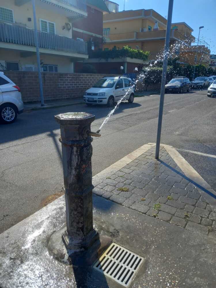 fontanella via dei delfini fontanella via del corallo