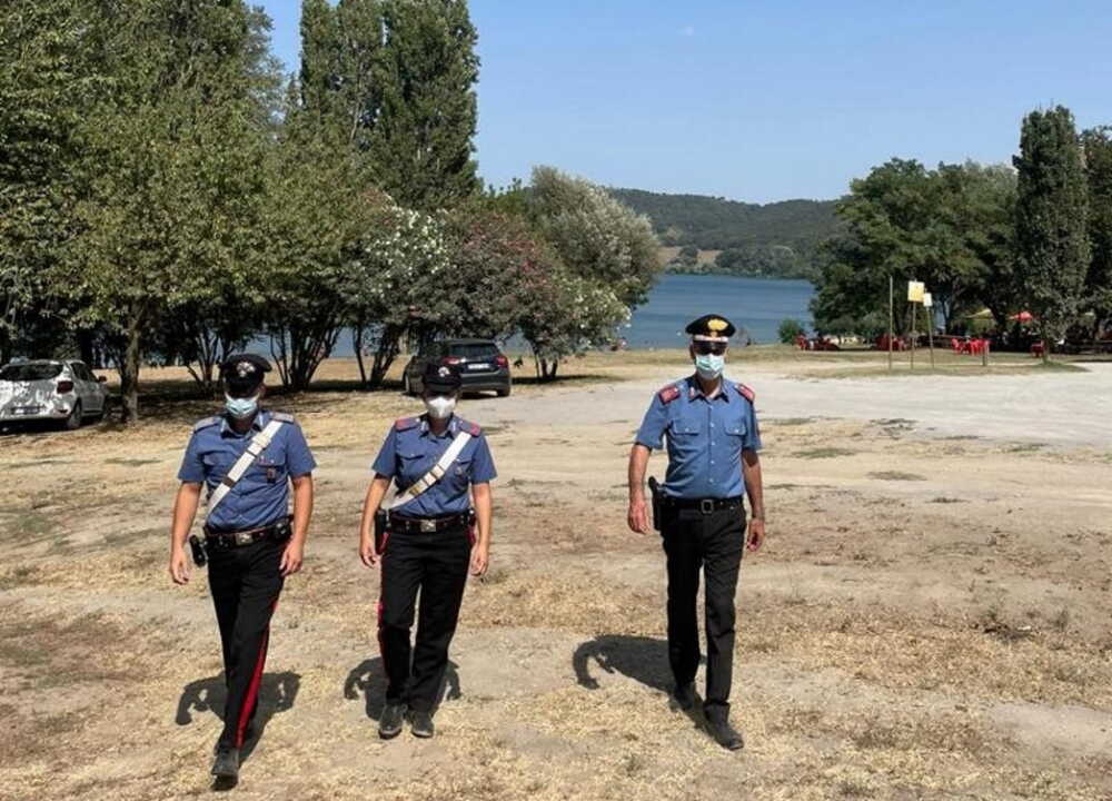 BRACCIANO - Controlli dei Carabinieri al lago (1)