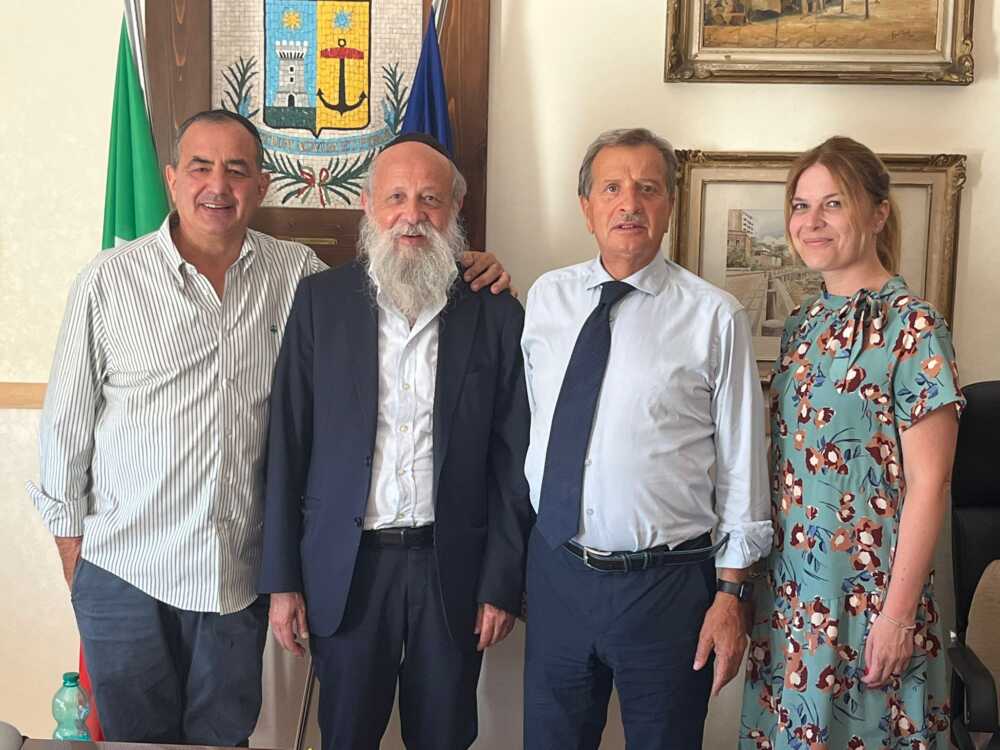 Tidei assessora Gaetani associazione mondiale ebraica Chabad Iubavitch rabbi Yitzchak Hazan Mino Zarfati