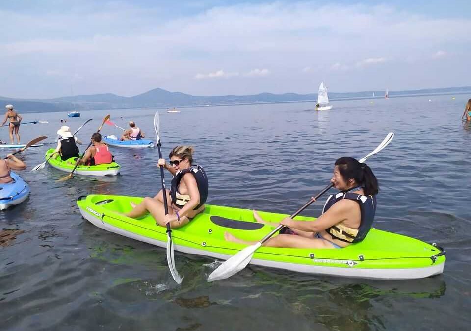Bracciano, oggi sul lago meditazione tra yoga e canoa