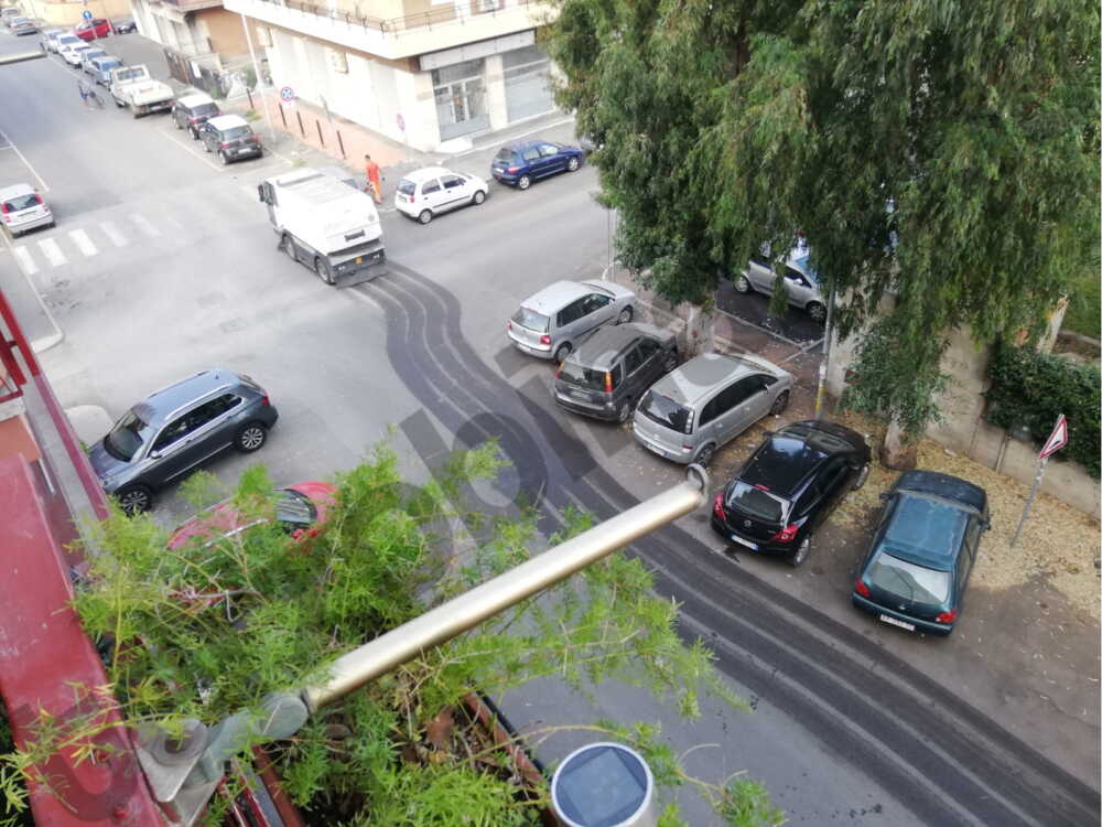 foglie via trapani ladispoli spazzatrice