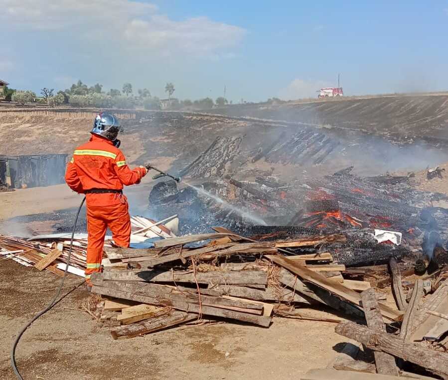 incendio via del casalone cerveteri incendio via del casalone cerveteri