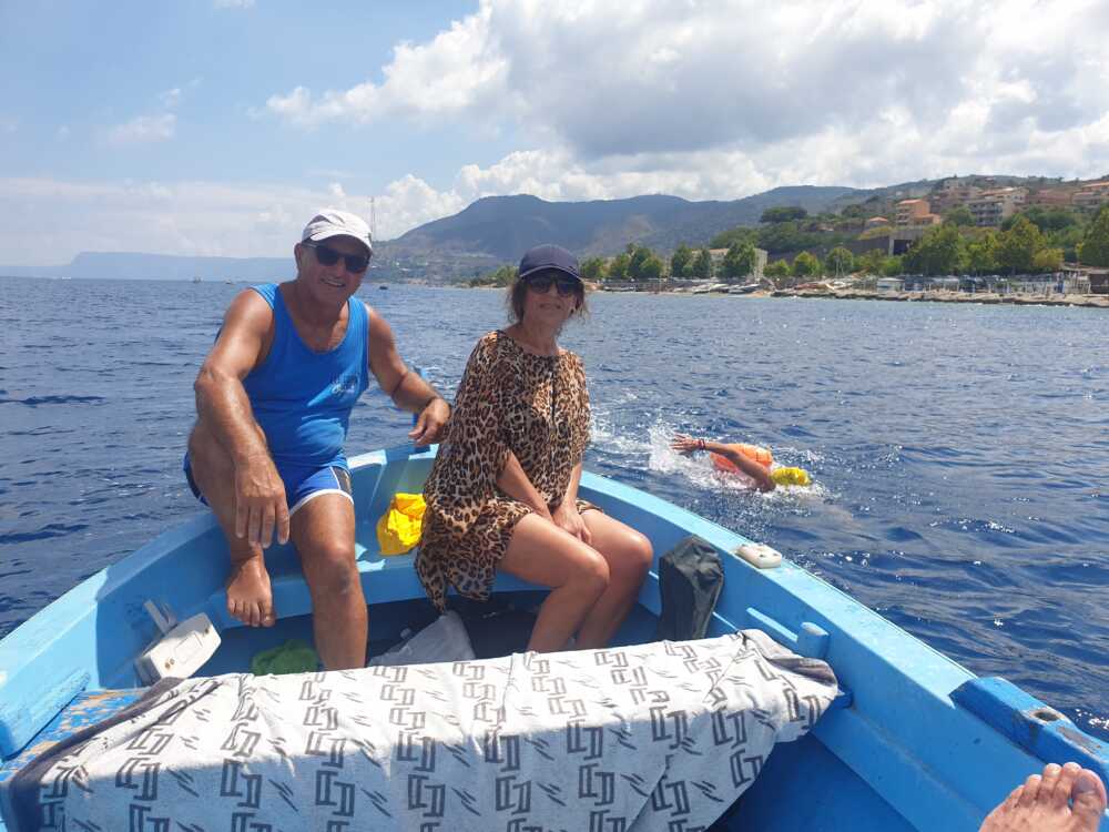 michela d'amico antonino mancuso barca stretto messina nuoto master (1)