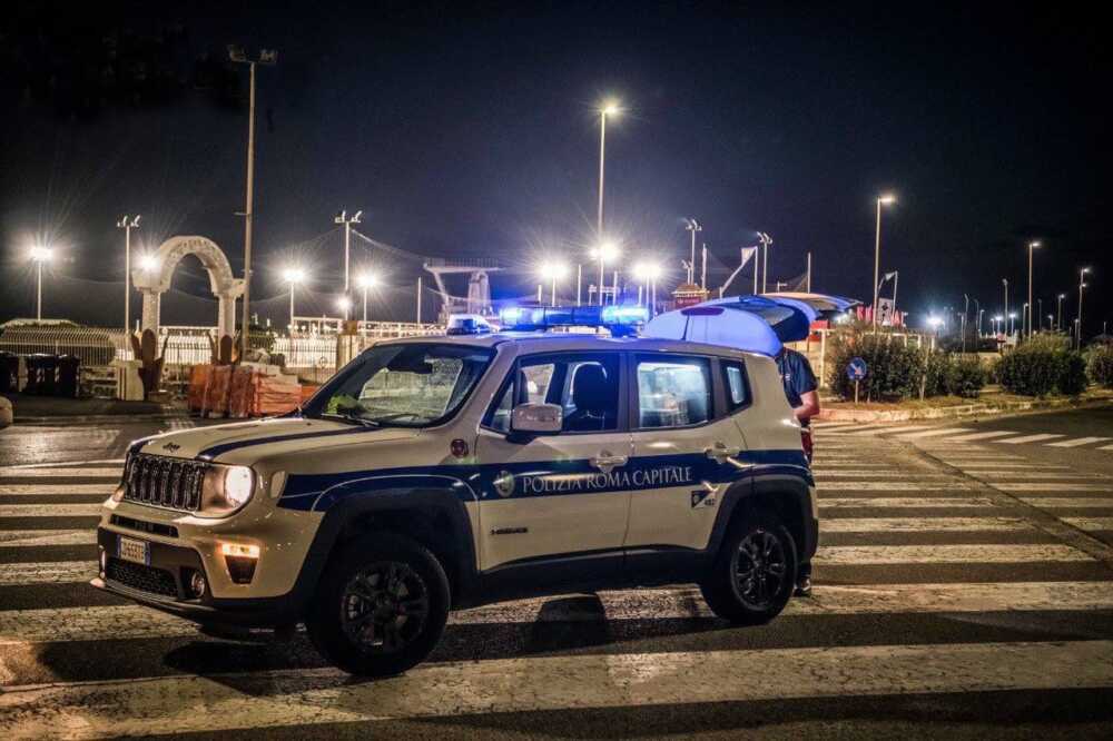 Incidente a Ostia, morta una centaura 23enne arrestato un automobilista 40enne