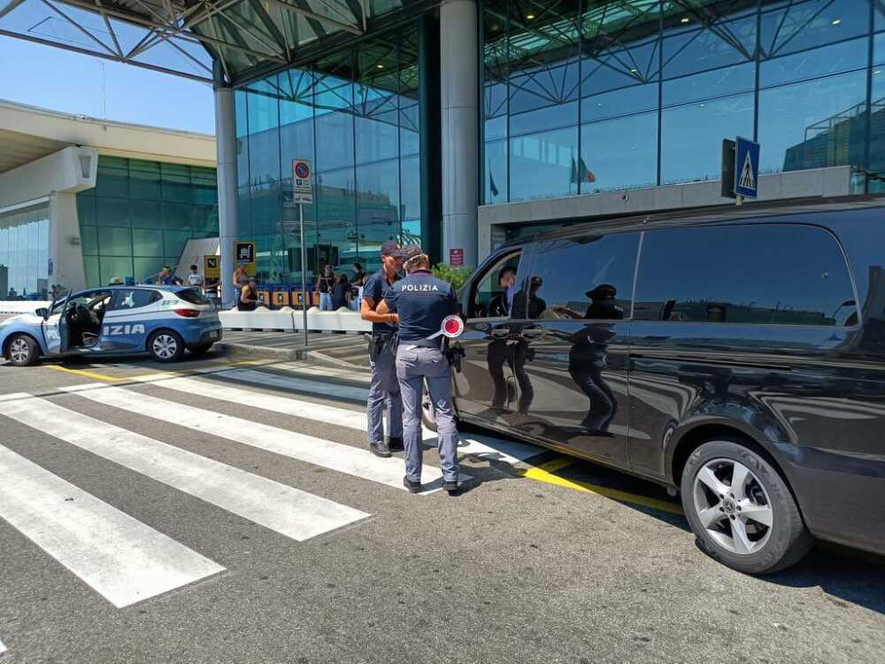polizia ncc aeroporto fiumicino 1 polizia ncc aeroporto fiumicino 1