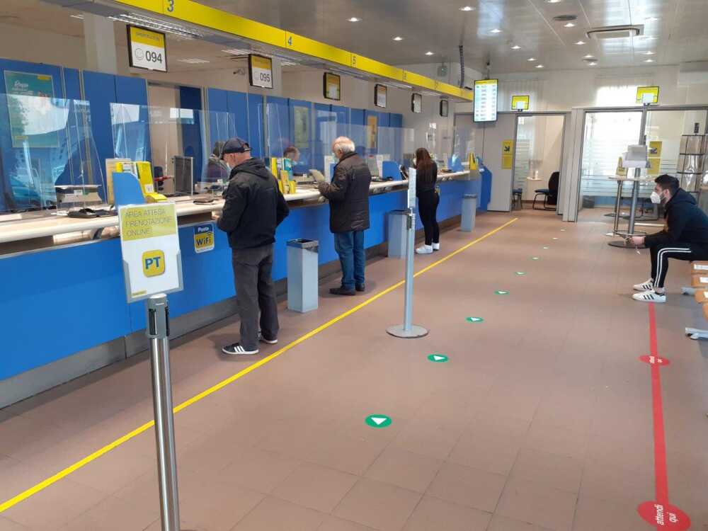 anziani poste pensioni Ufficio Postale