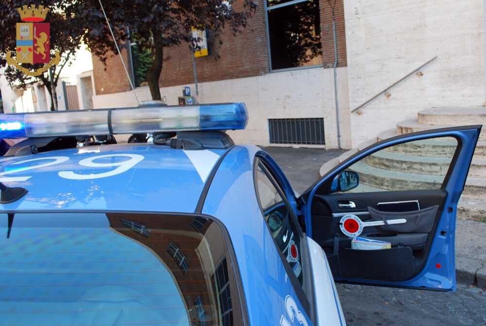 polizia auto