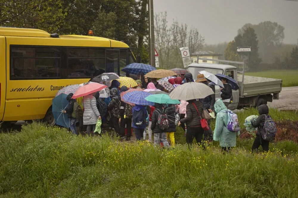 scuolabus ombrelli pioggia scuolabus ombrelli pioggia