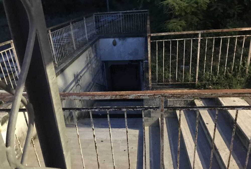 Buio nel sottopasso della stazione di Bracciano