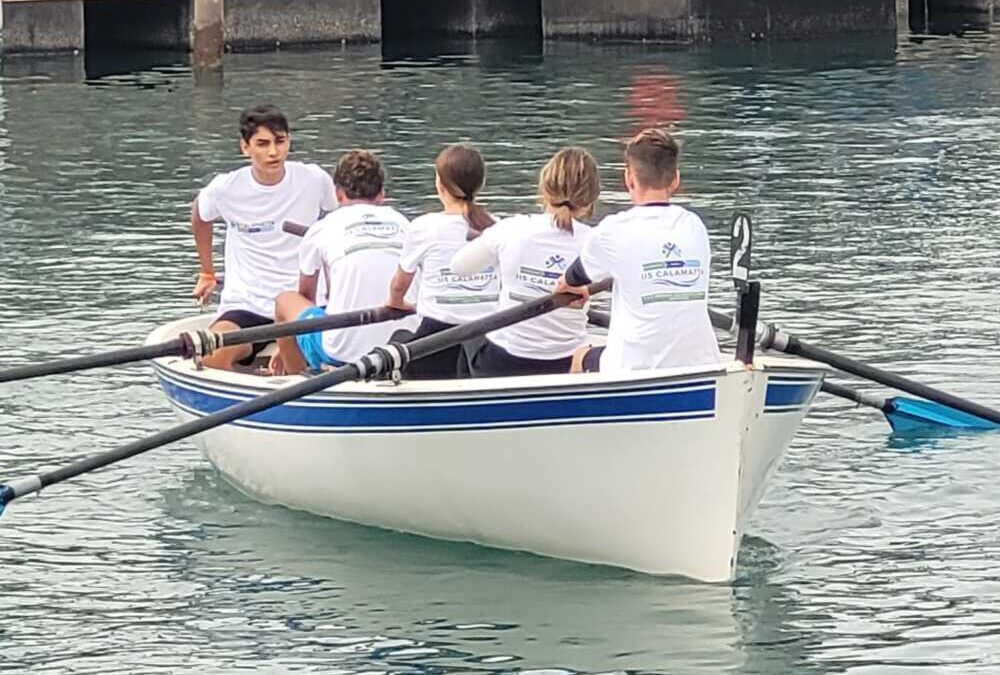 Scuola, al Palio Remiero degli Istituti Nautici di Genova sul podio gli allievi del “Calamatta”