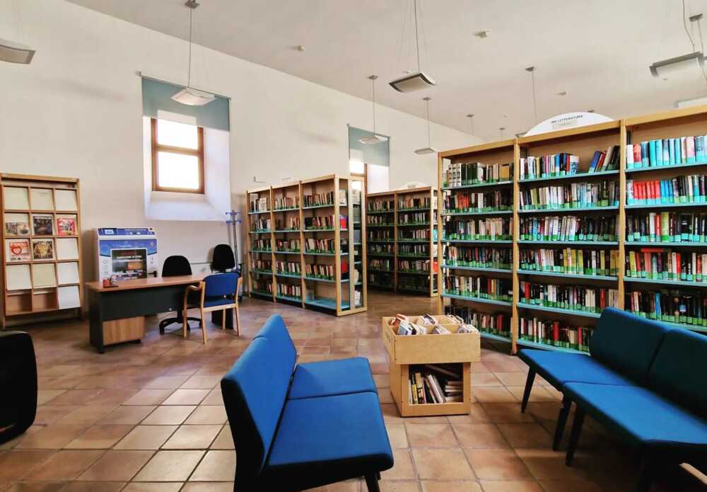biblioteca civitavecchia