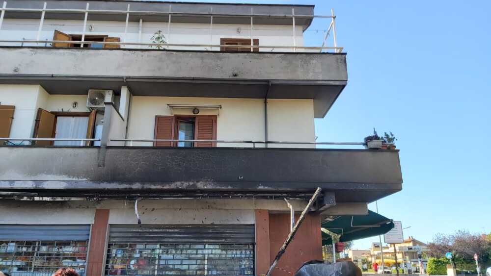 incendio auto cerveteri 5