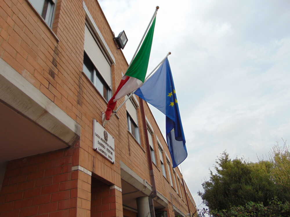 sede centrale Liceo Pertini