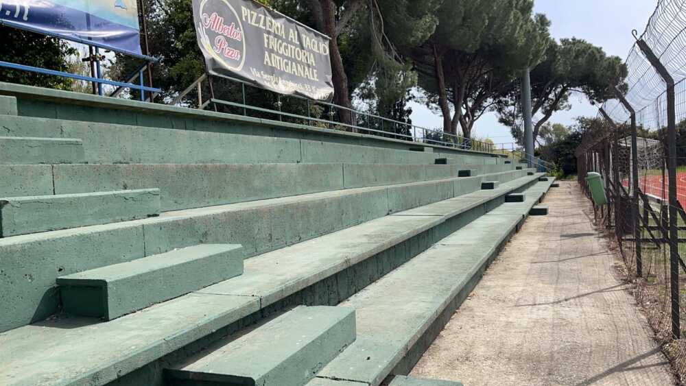 tribune stadio galli cerveteri 1 tribune stadio galli cerveteri 1