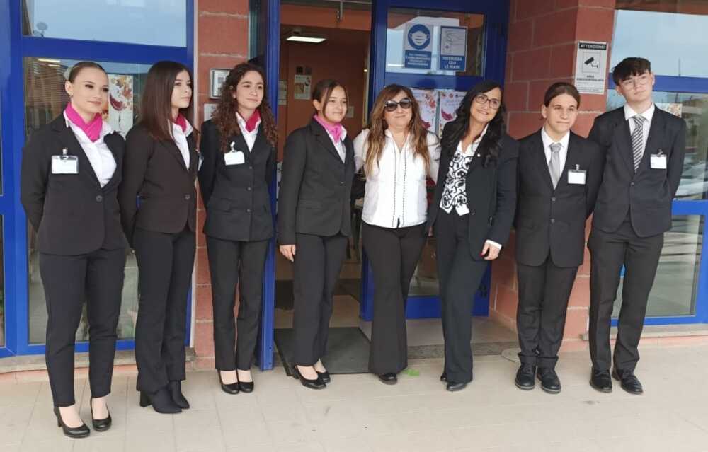 ARTI1 artisti divini di vittorio ladispoli