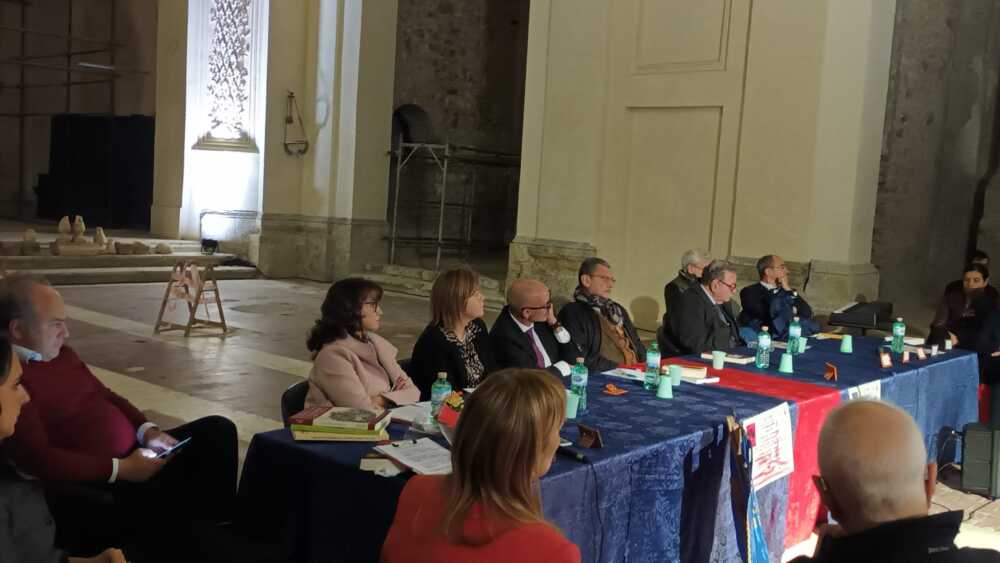 Ad Allumiere la cultura parla di gialli, economia e democrazia costituzionale