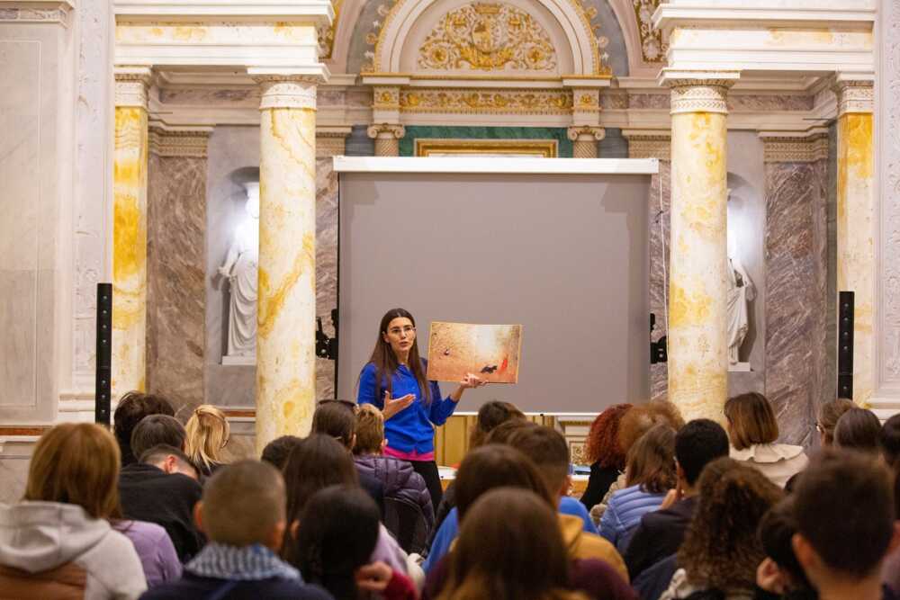 Incontro con la studiosa ed esperta di letteratura per l’infanzia e l’adolescenza Roberta Favia pagineacolori tarquinia