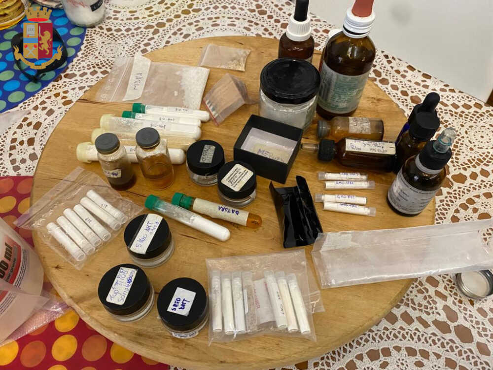 droga stupro polizia droga stupro polizia