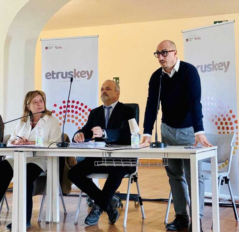etruskey presentazione logo