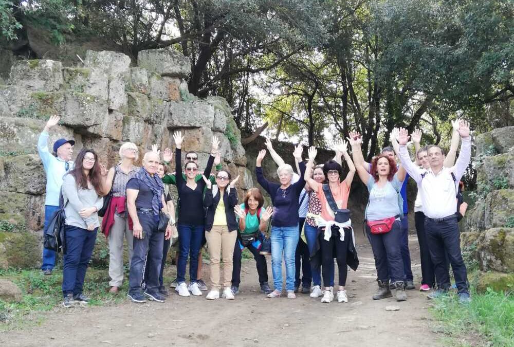Quattro passi tra natura e topografia domenica alla Banditaccia di Cerveteri