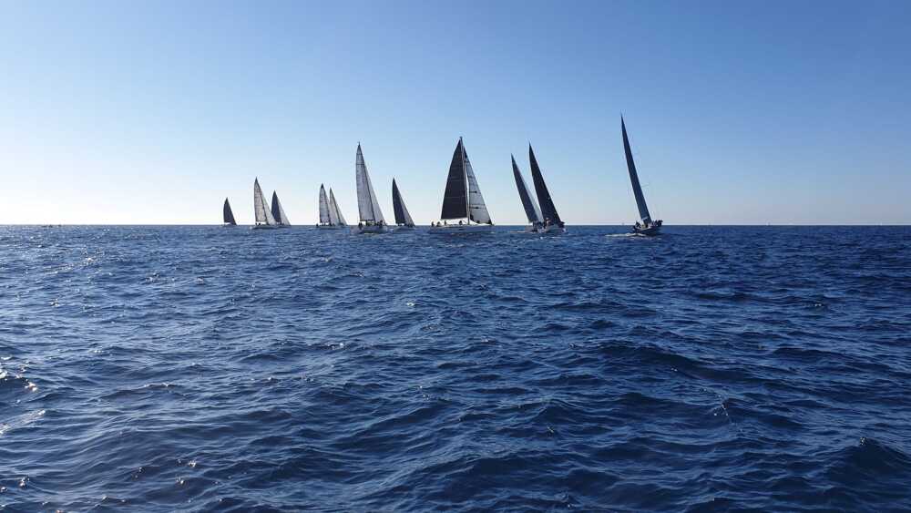 Vela, Campionato invernale Riva di Traiano: l’Italia Yachts 11.98 di Massimo Romeo Piparo scalza Tevere Remo e conduce in ORC