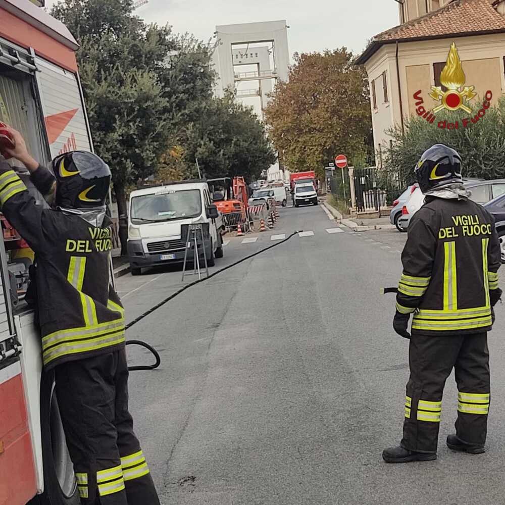 vvf vigili fuoco pompieri fuga gas fiumicino 1