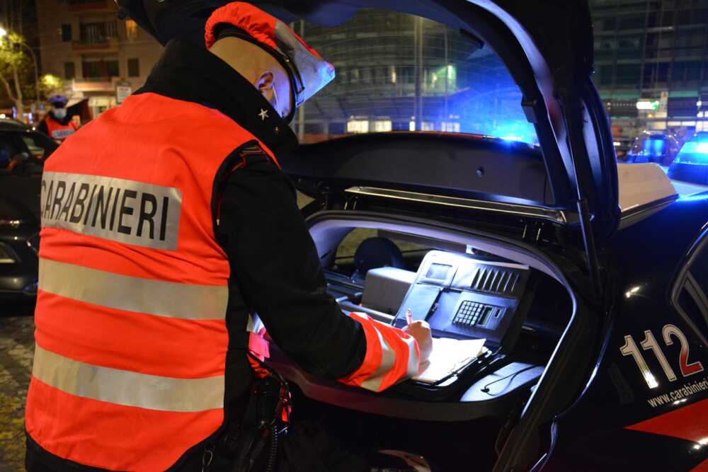 Controlli dei Carabinieri blocco (2) Controlli-dei-Carabinieri-blocco