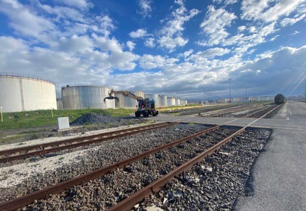 binari porto civitavecchia depositi costieri