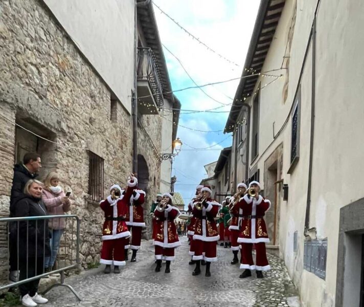 banda babbi natale di foligno a tolfa