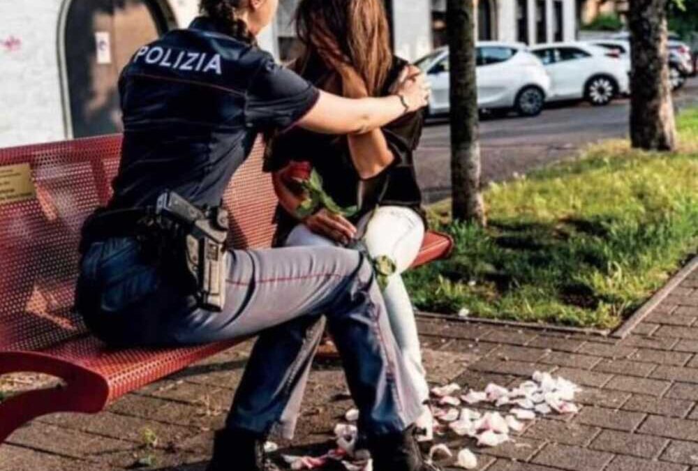 Accoltella la compagna per gelosia e si riprende i regali che le aveva fatto: arrestato un 45enne a Casal Bruciato