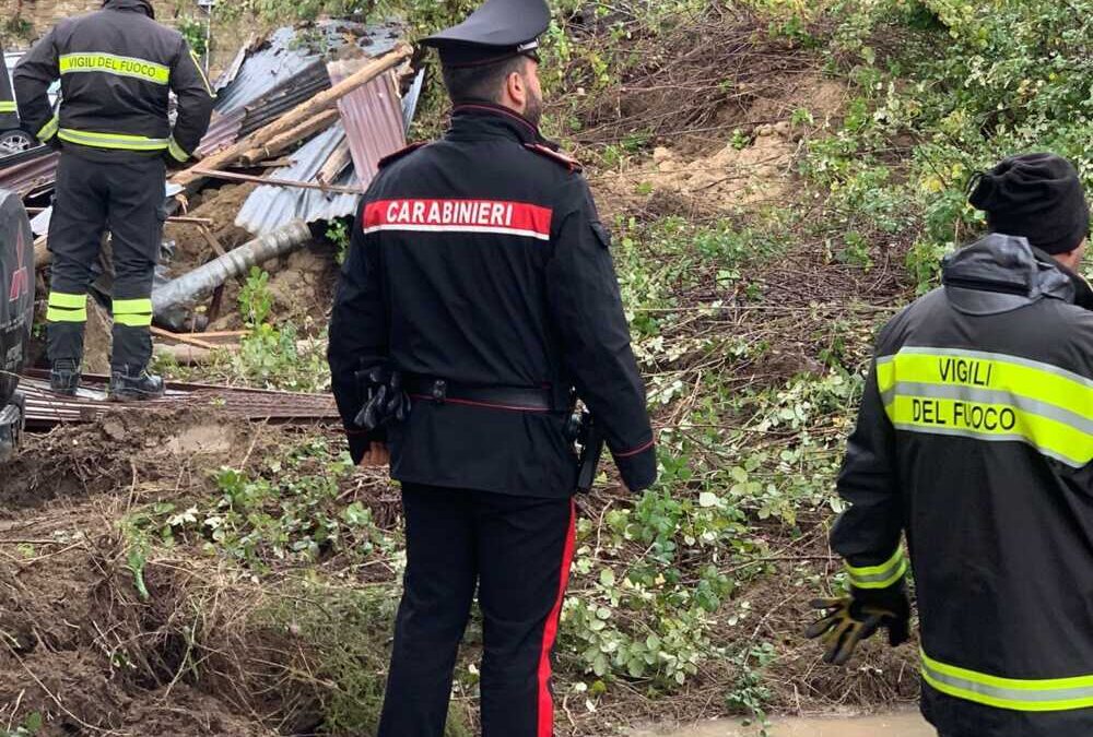 Smottamento a Castelnuovo di Porto, sul posto Carabinieri di Bracciano e pompieri