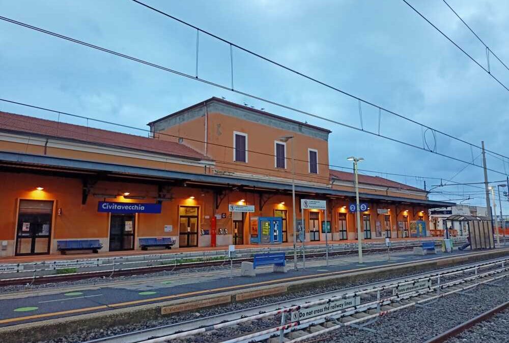 Riaperto il fabbricato viaggiatori alla stazione di Civitavecchia