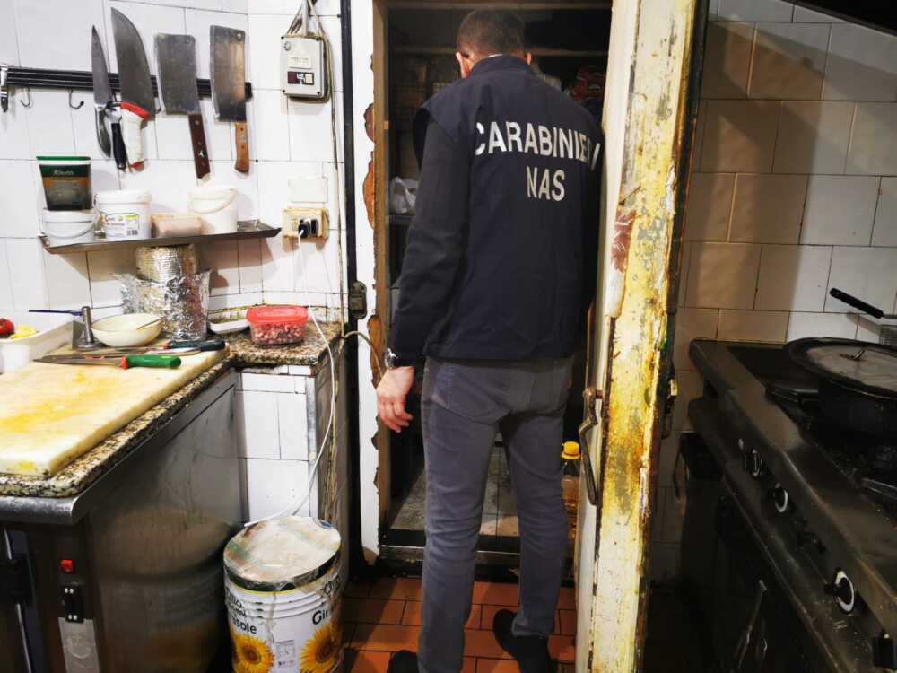 nas carabinieri alimenti cucine (1)