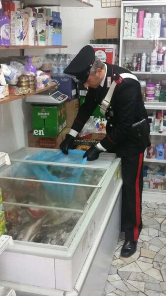 controlli negozi carabinieri