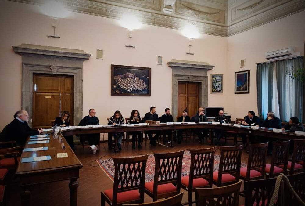 A Bracciano si approvano delibere per il bilancio, Crocicchi: “Tondinelli e Marini se ne sono andati al voto sulla Cossetto”