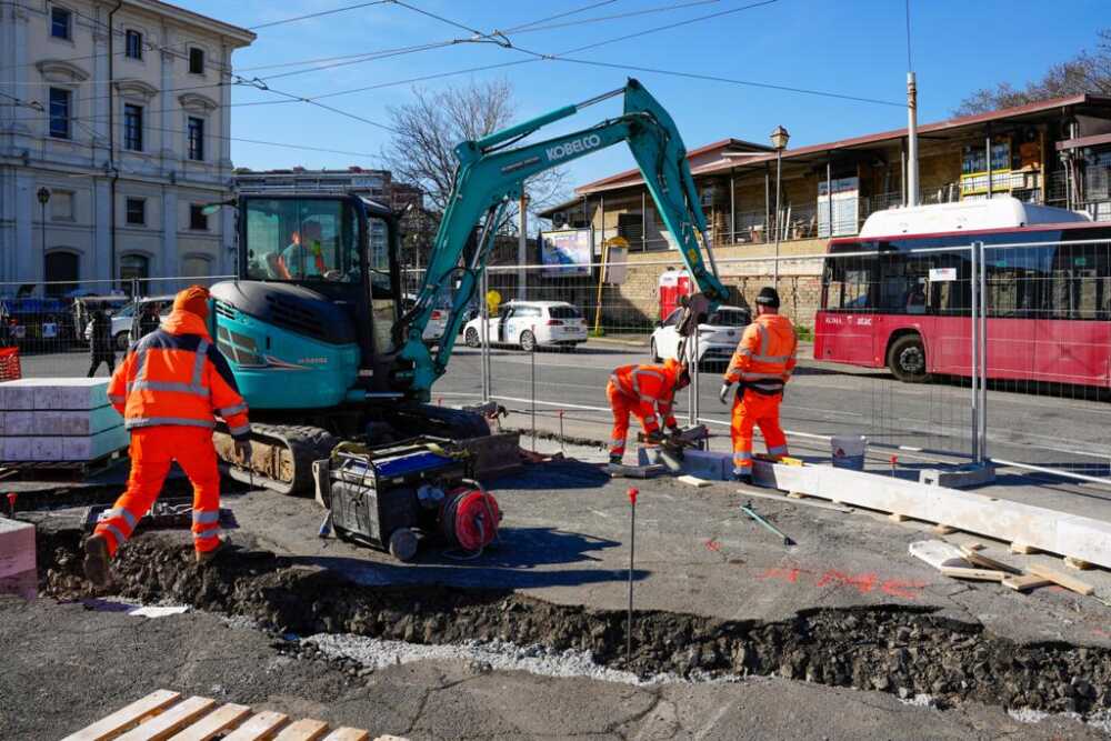 lavori trastevere piazzale flavio biondo (2) lavori trastevere piazzale flavio biondo (2)