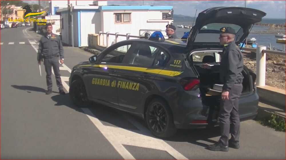 blocco finanza santa marinella 1