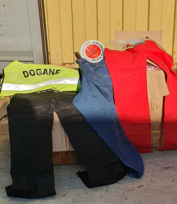 dogane civitavecchia abbigliamento