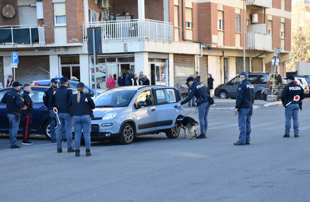 polizia Ostia controlli blocco cinofili