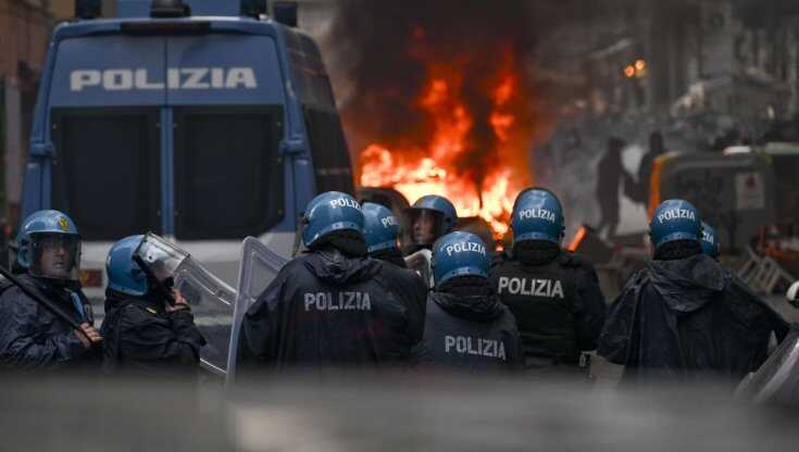 scontri di napoli partita scontri di napoli partita